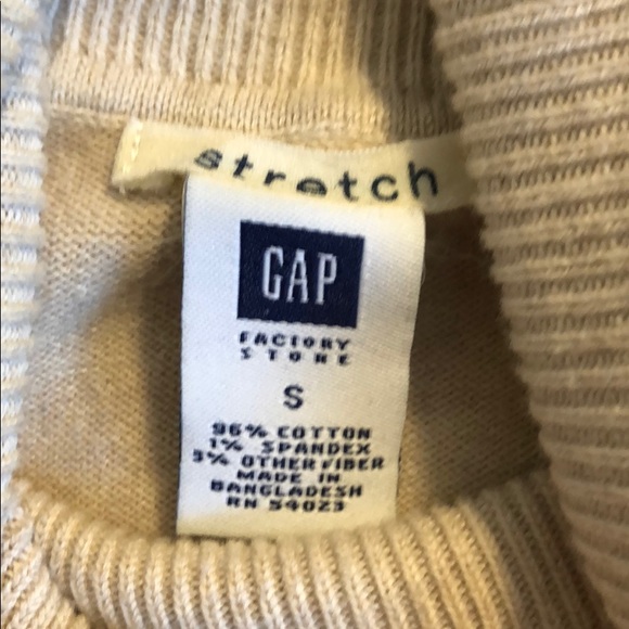 Short Sleeve Turtle Neck Sweater - Picture 4 of 4